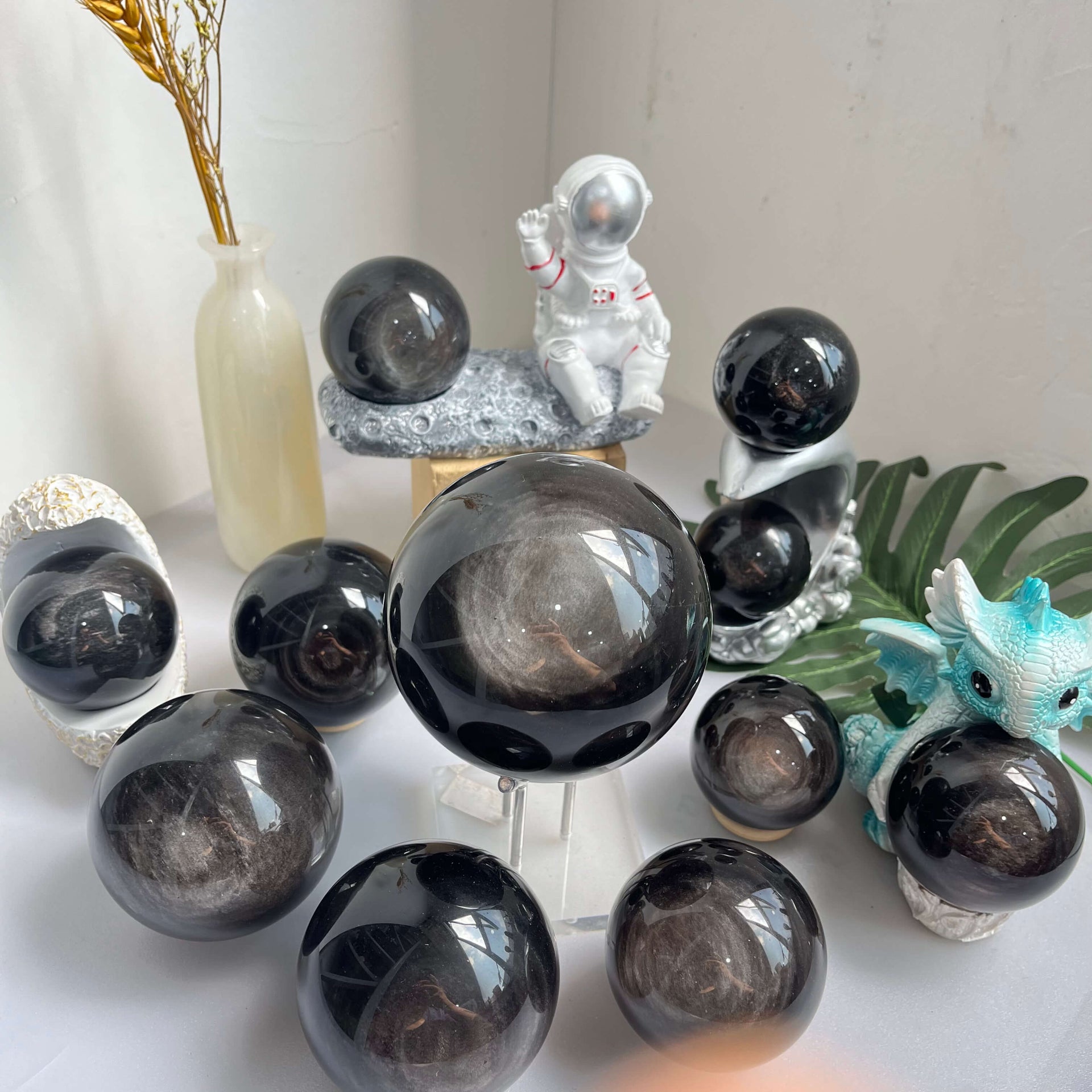Bulk Obsidian Crystals – Polished Black Volcanic Glass Wholesale