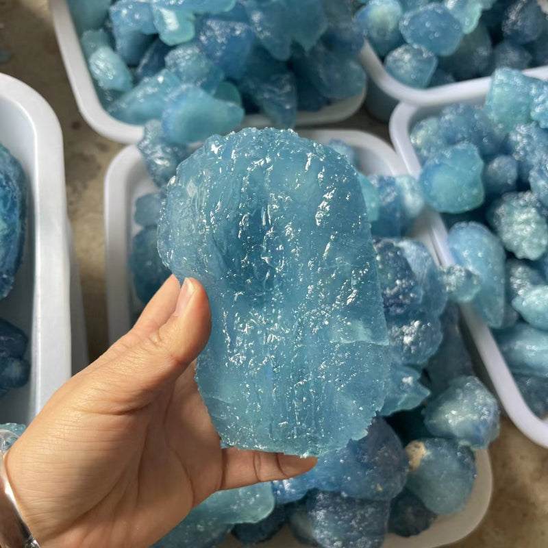Authentic aquamarine healing crystals in bulk for crystal suppliers