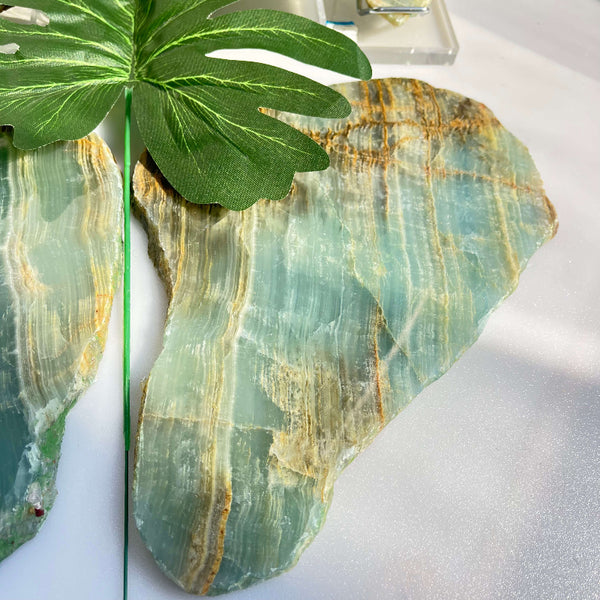 Top view of polished blue onyx wholesale crystal slab