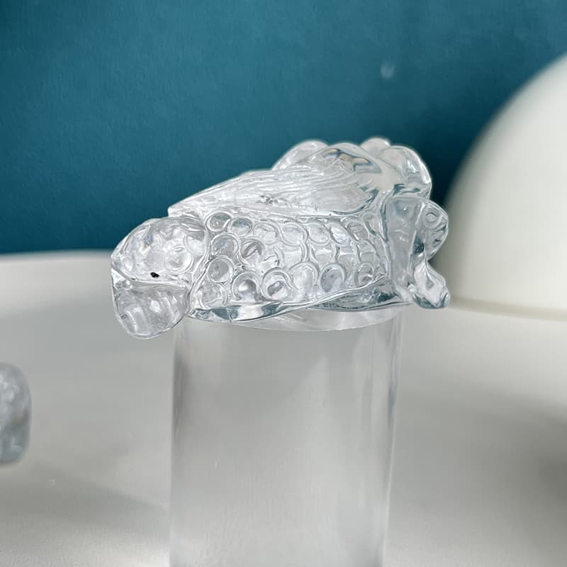 Crystal Toad Carving with Natural Light Reflection