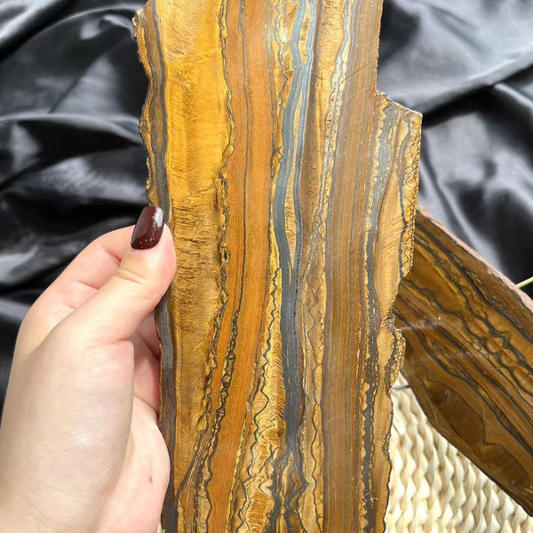 Natural Tiger Eye Crystal Slab for Home Decor and Collection Display