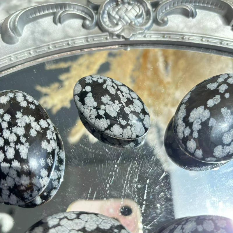 Retail Display Options for Snow Obsidian Palm Stones