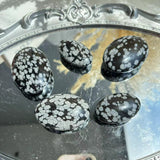 Healing Properties of Snow Obsidian Palm Stones for Retailers