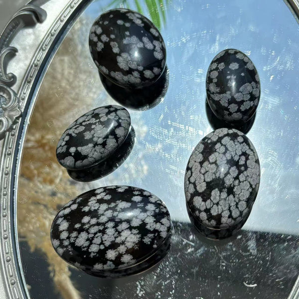 Various Sizes of Snow Obsidian Palm Stones for Wholesale
