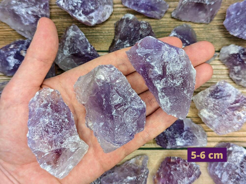Various grades of wholesale amethyst crystals for healing