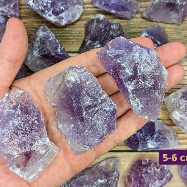 Various grades of wholesale amethyst crystals for healing
