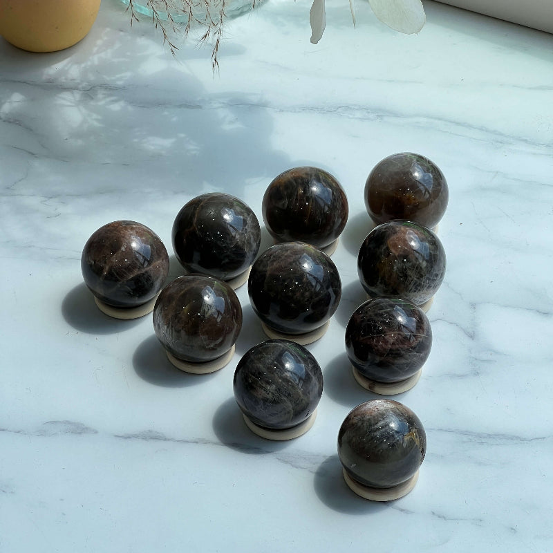 Wholesale Crystal Healing Stones Black Moonstone Collection