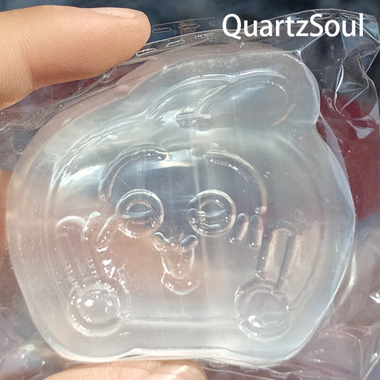 Premium wholesale apple selenite crystal carving in clear packaging