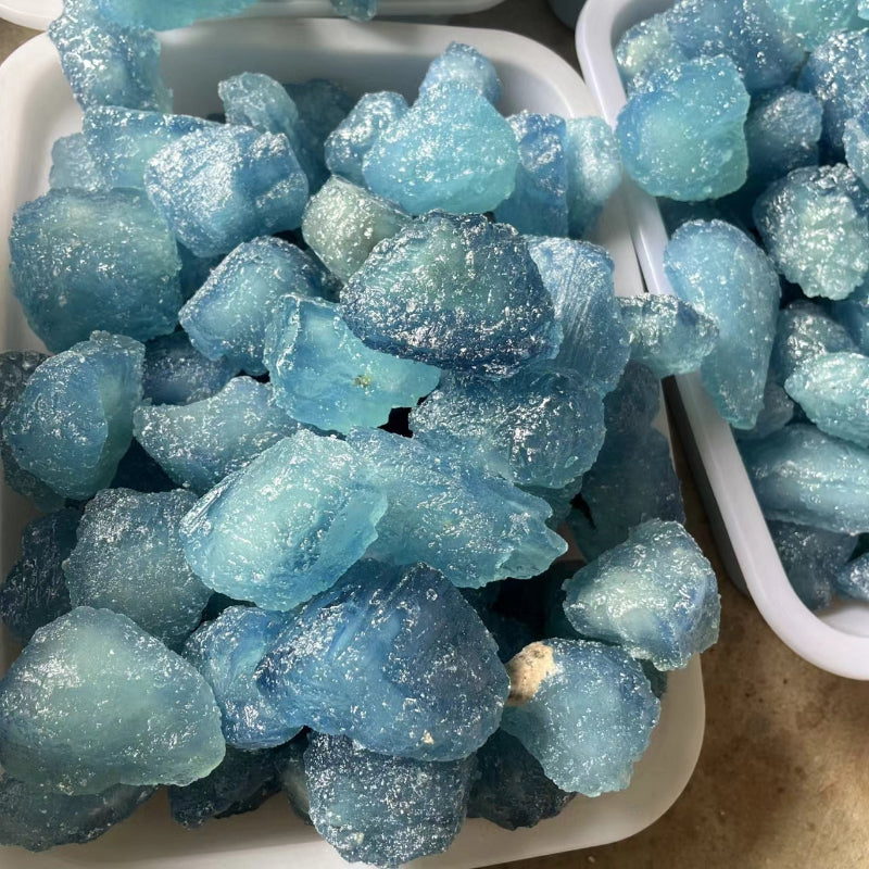 Premium quality aquamarine raw crystals for wholesale crystal supply