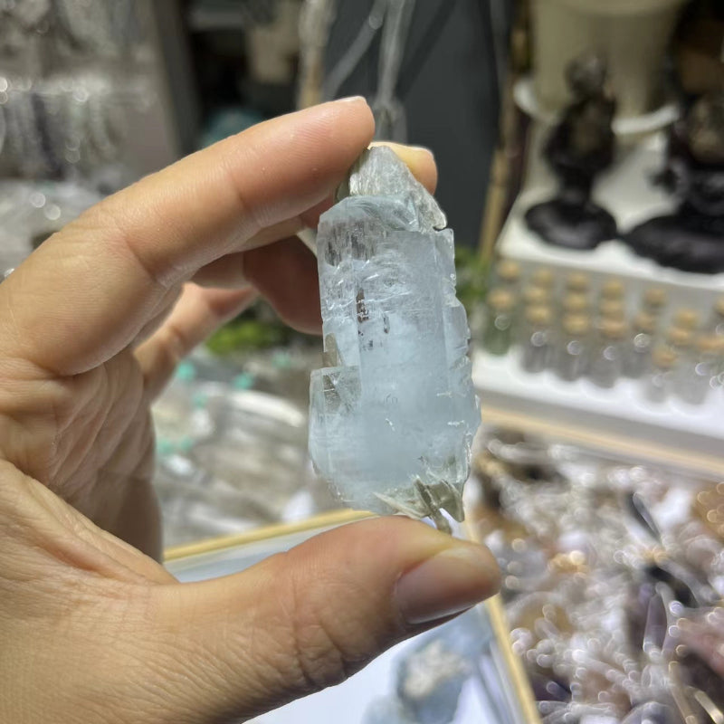 Wholesale Aquamarine Crystal Formations with Natural Color