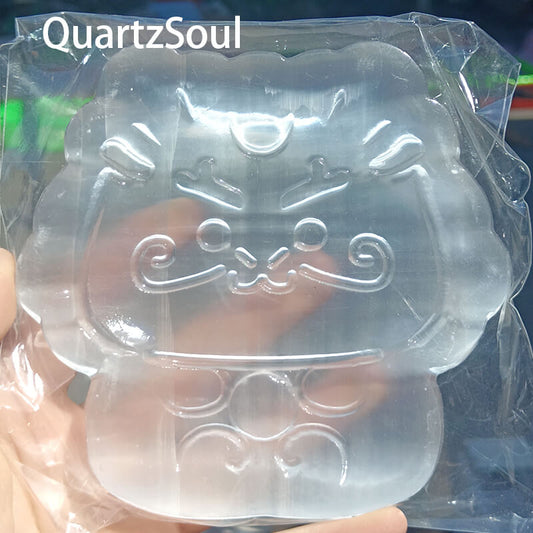 Baby lion selenite crystal carving wholesale crystal figurine