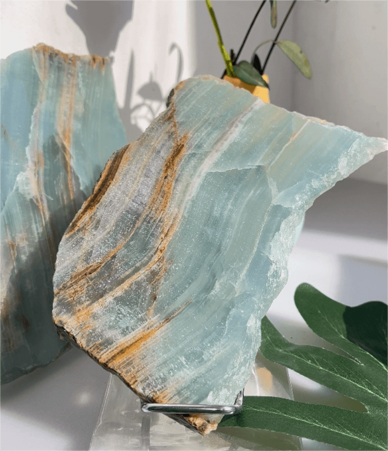 Close-up of natural patterns in wholesale blue onyx slab
