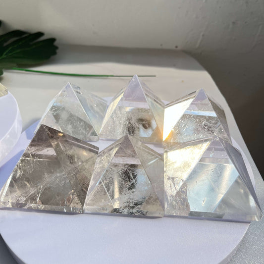 Premium wholesale clear quartz pyramid for bulk purchase