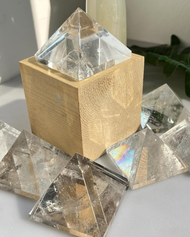 Bulk natural clear quartz crystals wholesale collection for metaphysical shops