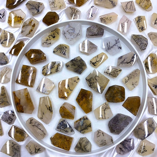 Premium wholesale dendritic quartz freeform crystals with unique branching patterns for crystal healing and metaphysical shops