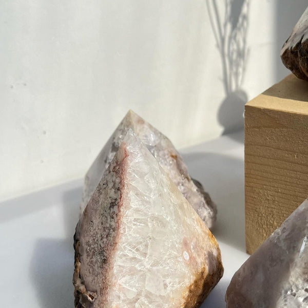 Flower Agate Crystal Point for Healing Properties Wholesale