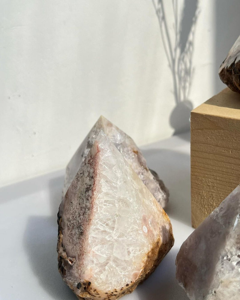 Flower Agate Crystal Point for Healing Properties Wholesale