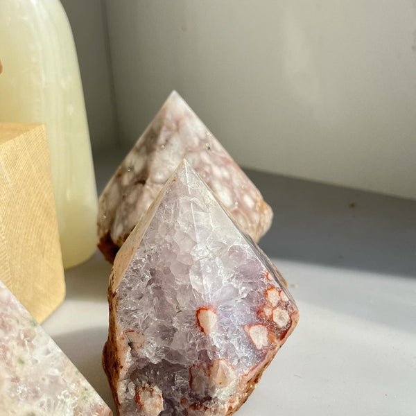 Various Sizes of Flower Agate Points for Wholesale Buyers
