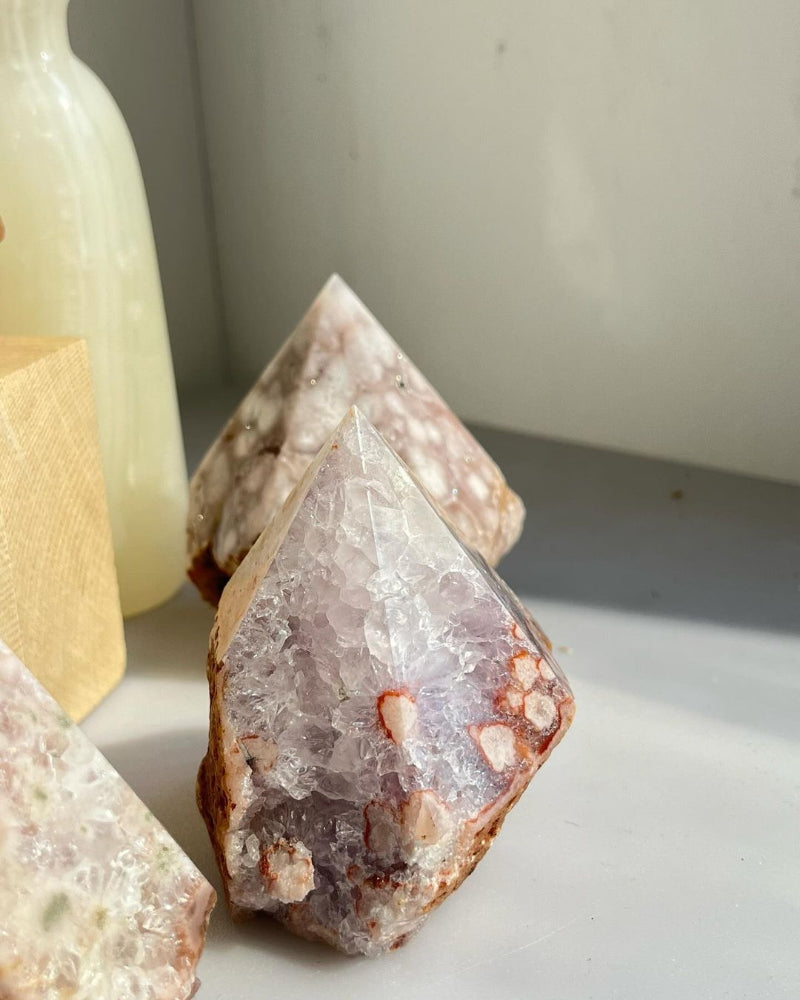 Various Sizes of Flower Agate Points for Wholesale Buyers