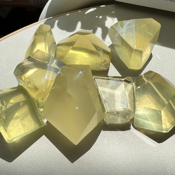 Golden citrine crystal points bulk supplier collection