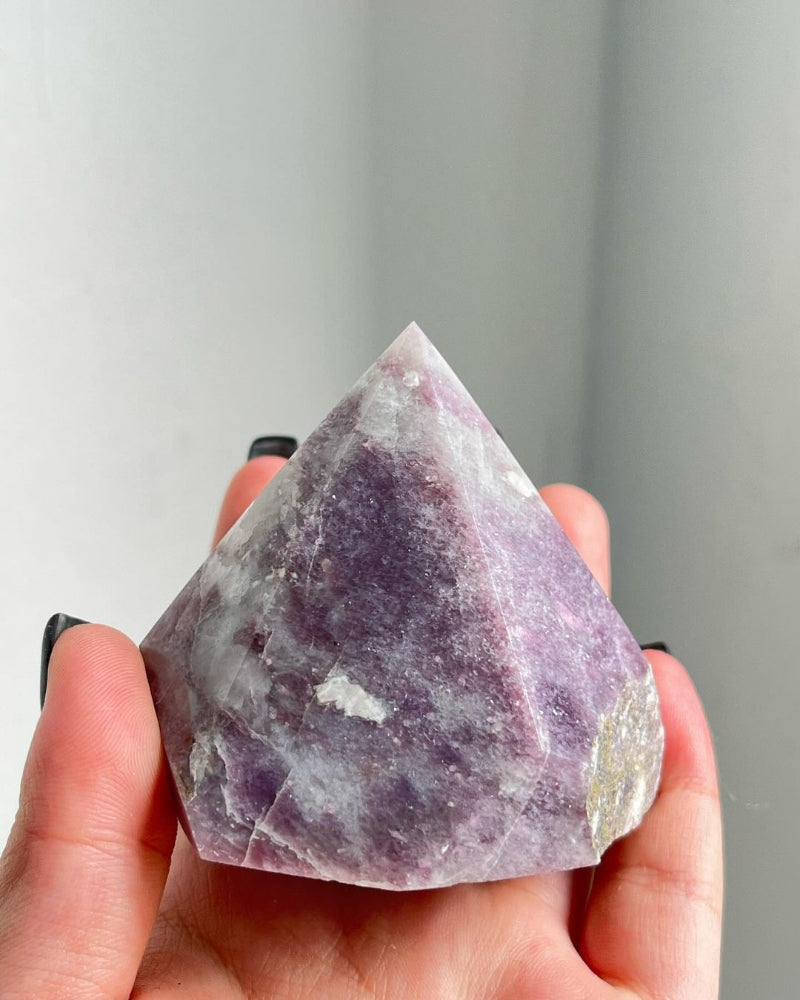Natural Lepidolite Crystal Point Wholesale Purple Healing Stone