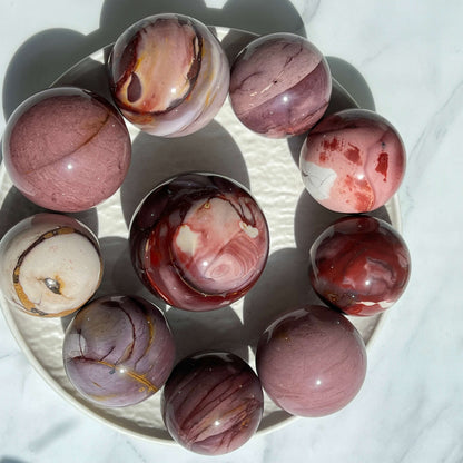 Various Sizes of Mookaite Jasper Spheres for Wholesale