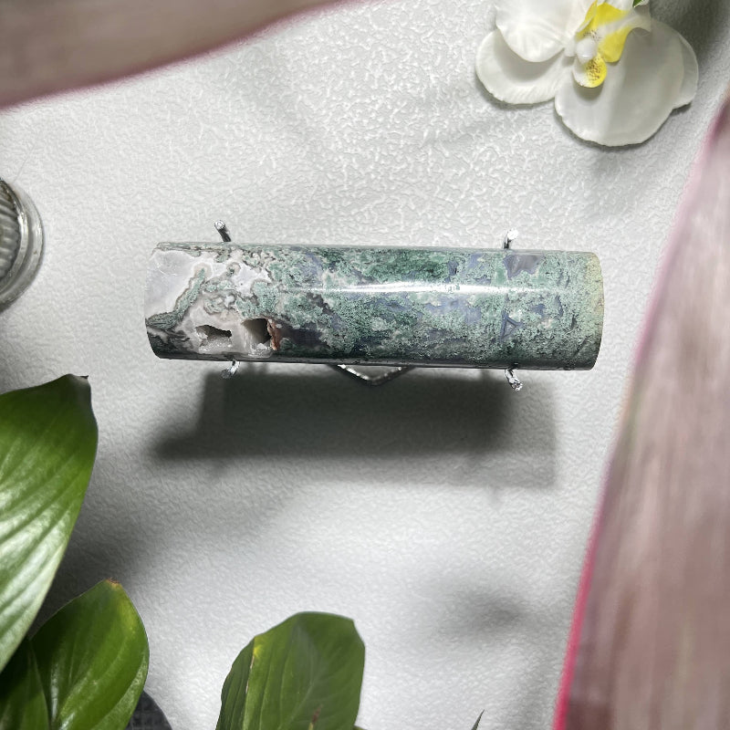 Moss agate bracelet holders in various sizes for wholesale crystal suppliers