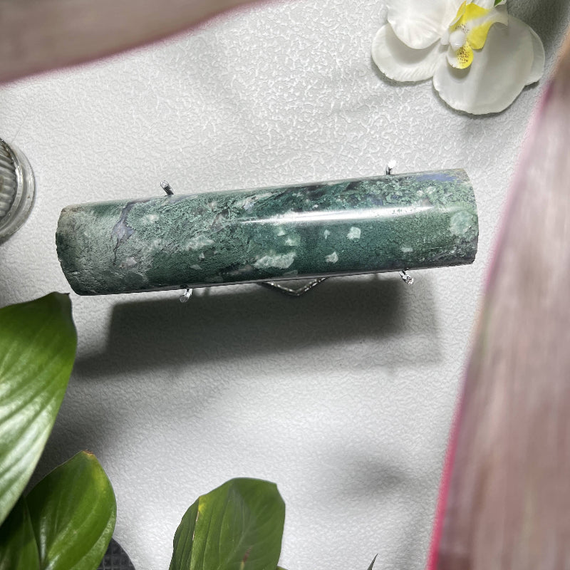 Elegant moss agate bracelet holder showing natural patterns wholesale