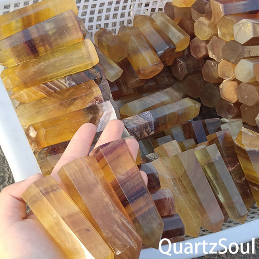 Natural wholesale Fluorite crystal points with chatoyant effect in bulk collection