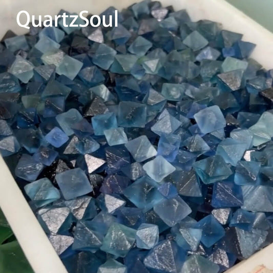 Natural blue Fluorite pyramid crystals for wholesale suppliers