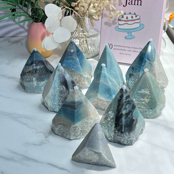 Wholesale Natural Trolleite Crystal Tower for Metaphysical Shops