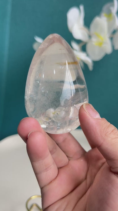 Raw Clear Quartz Crystal Point Showcasing Natural Formation
