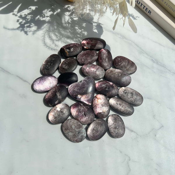 Using Purple Mica Palm Stone for Meditation and Healing