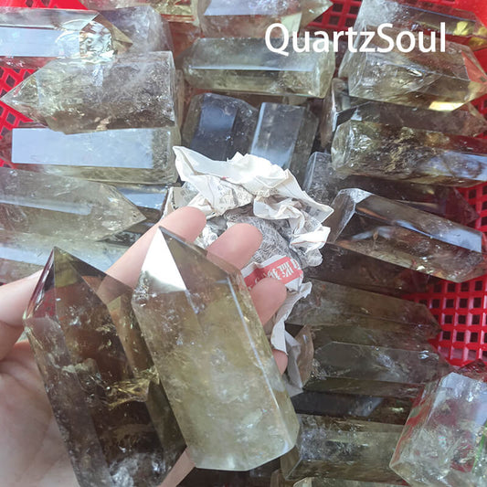 Bulk smoky quartz crystal points for wholesale buyers