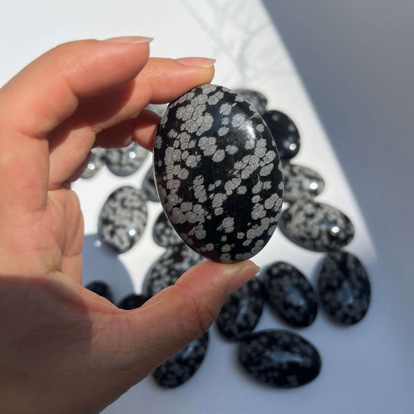 Smooth Polished Surface Snow Obsidian Crystal Stone Wholesale