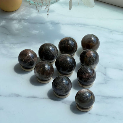 Wholesale Crystal Healing Stones Black Moonstone Collection
