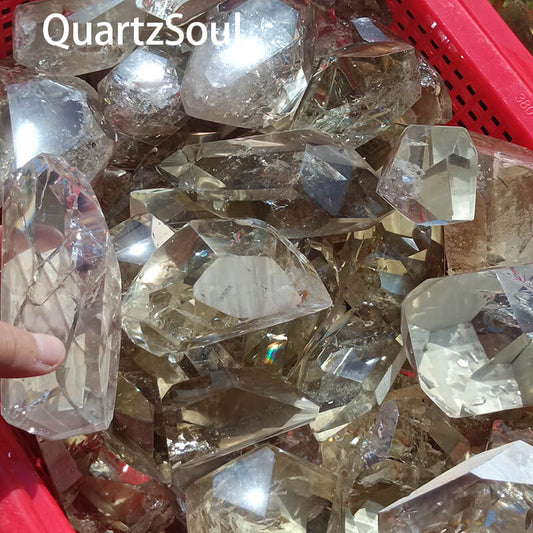 Premium wholesale citrine crystal points bulk supplier