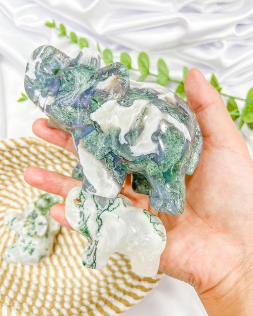 Moss agate elephant (bigger)